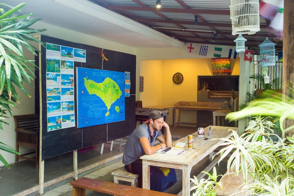 Auberge de jeunesse M Box Seminyak Extérieur photo