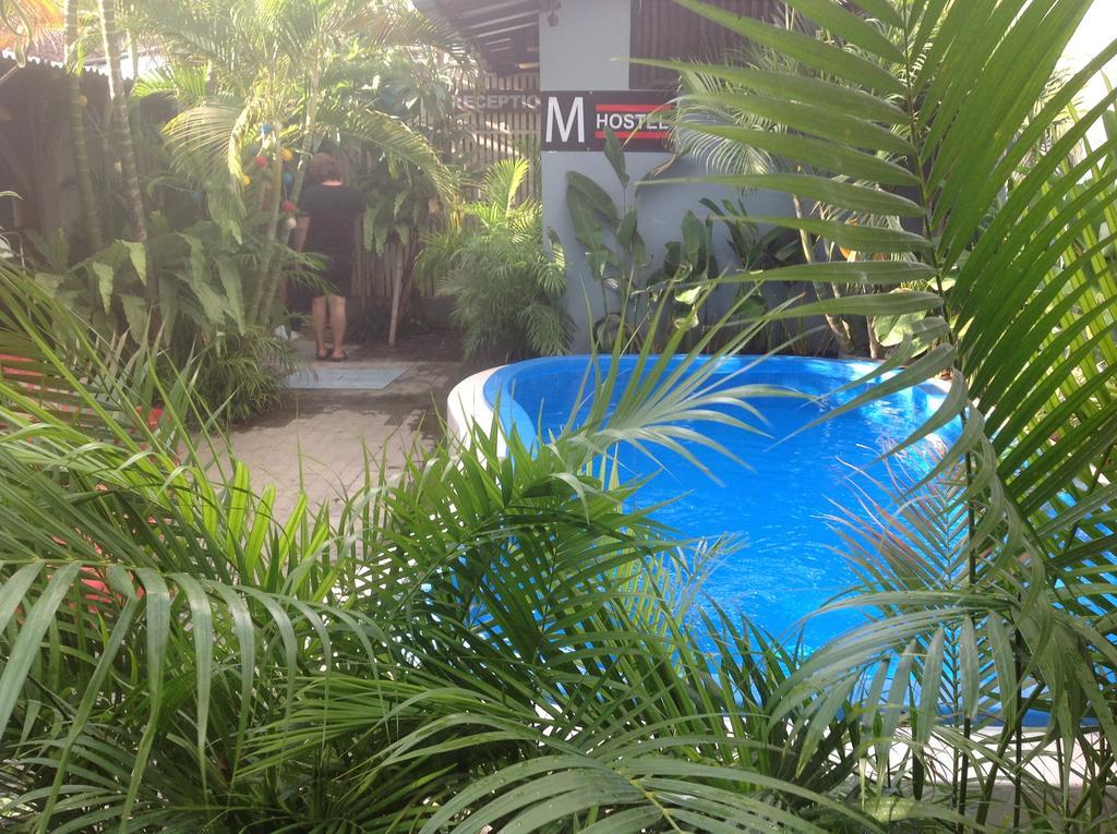 Auberge de jeunesse M Box Seminyak Extérieur photo